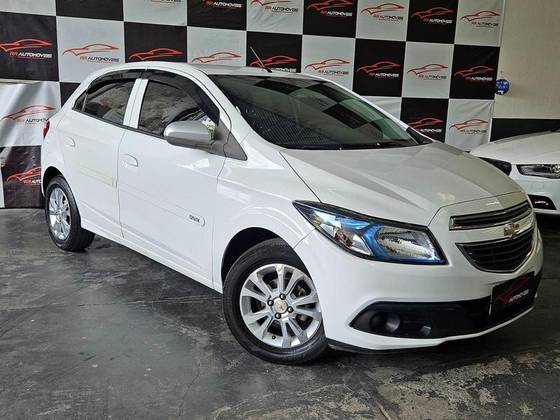 CHEVROLET ONIX 1.0 MPFI LOLLAPALOOZA 8V FLEX 4P MANUAL